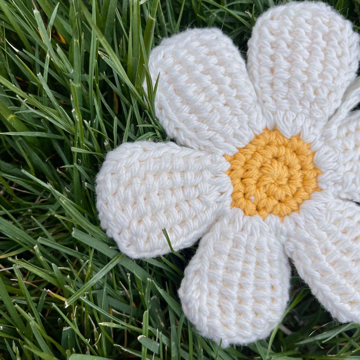 Daisy Bag Charm