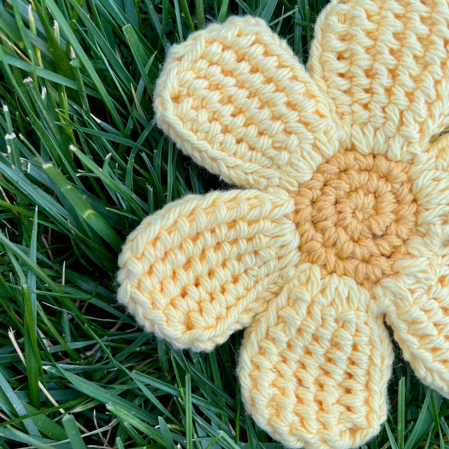 Daisy Bag Charm