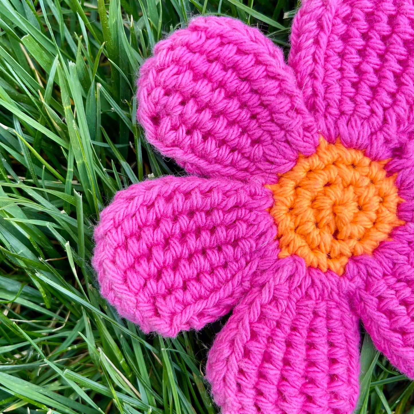 Daisy Bag Charm