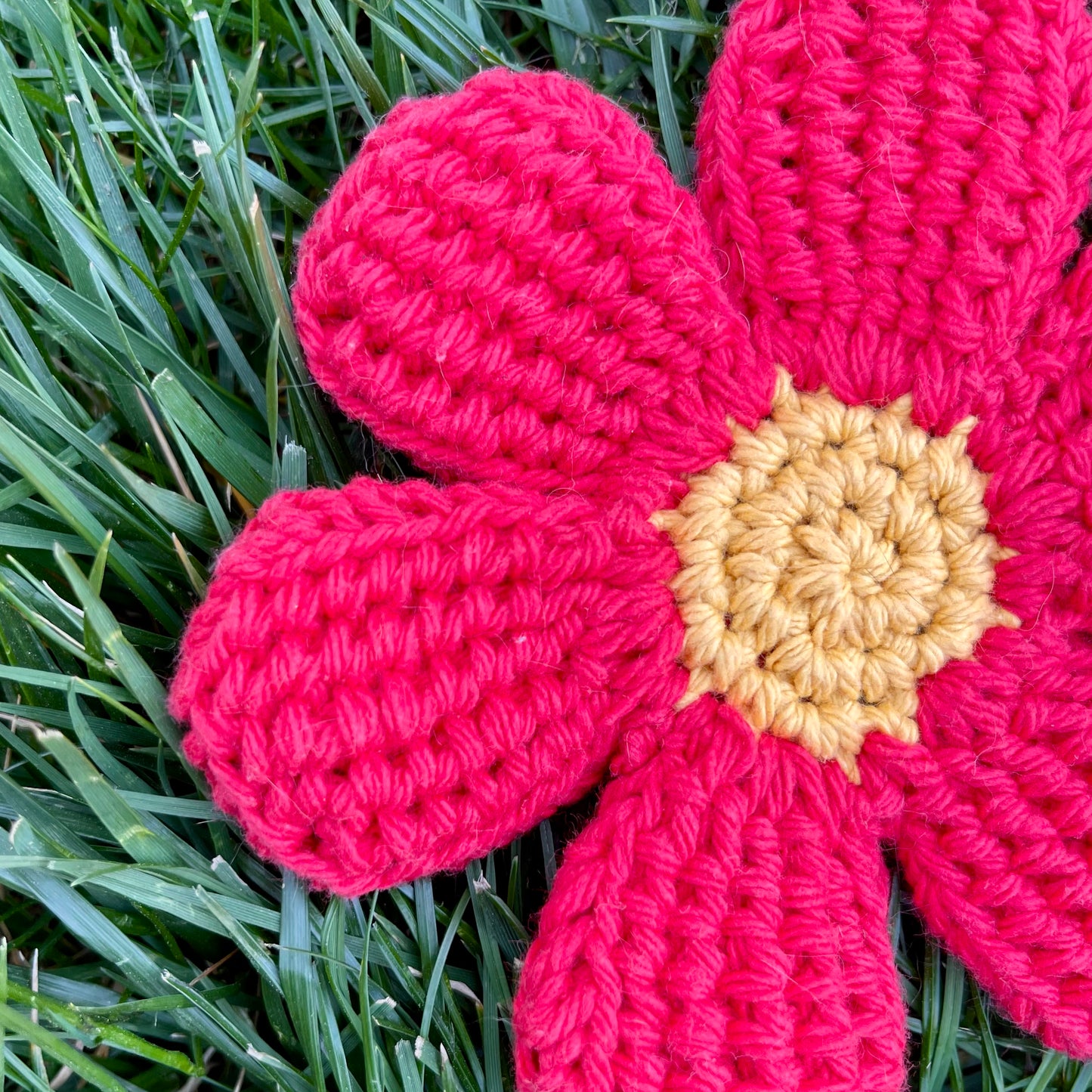 Daisy Bag Charm